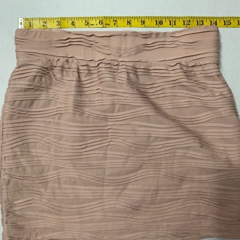 Urban Outfitters Blush Pink Textured Mini Skirt Y2K Soft Girl M - Picture 5 of 6